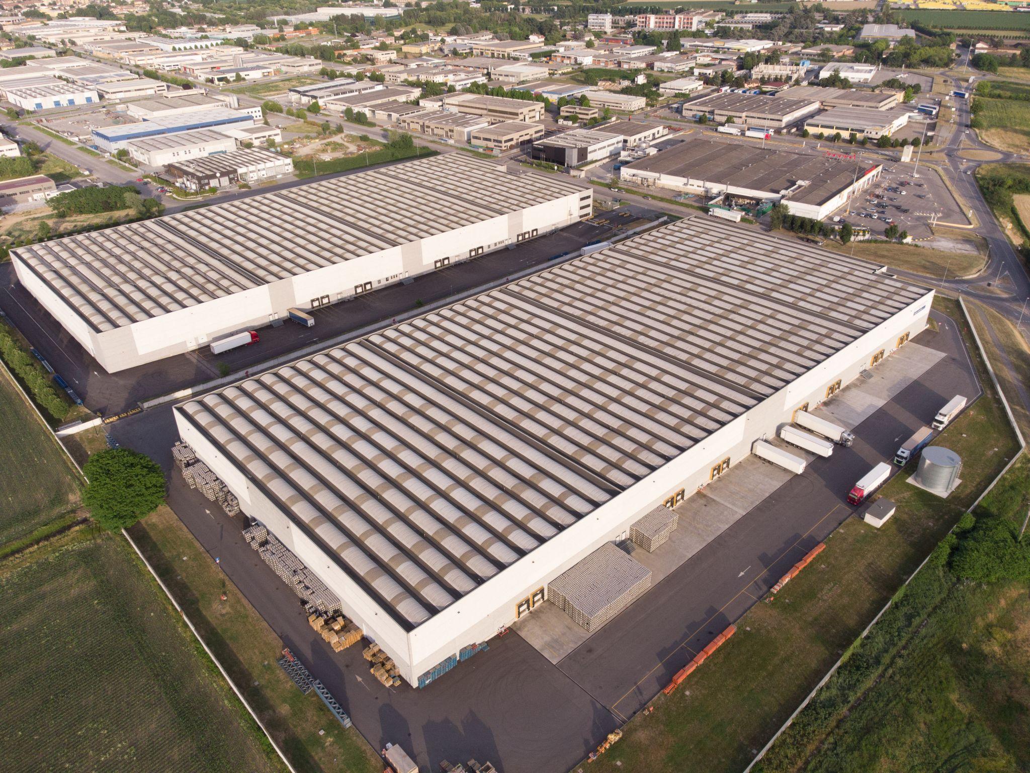 EQT Real Estate : 265 000 m² en Italie, 230 M€