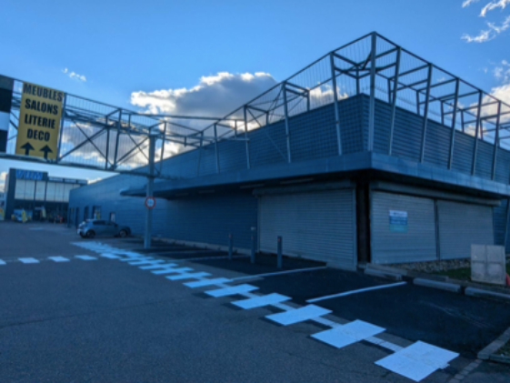 Kingersheim (68) : 598 m² pour 77 740 €/an