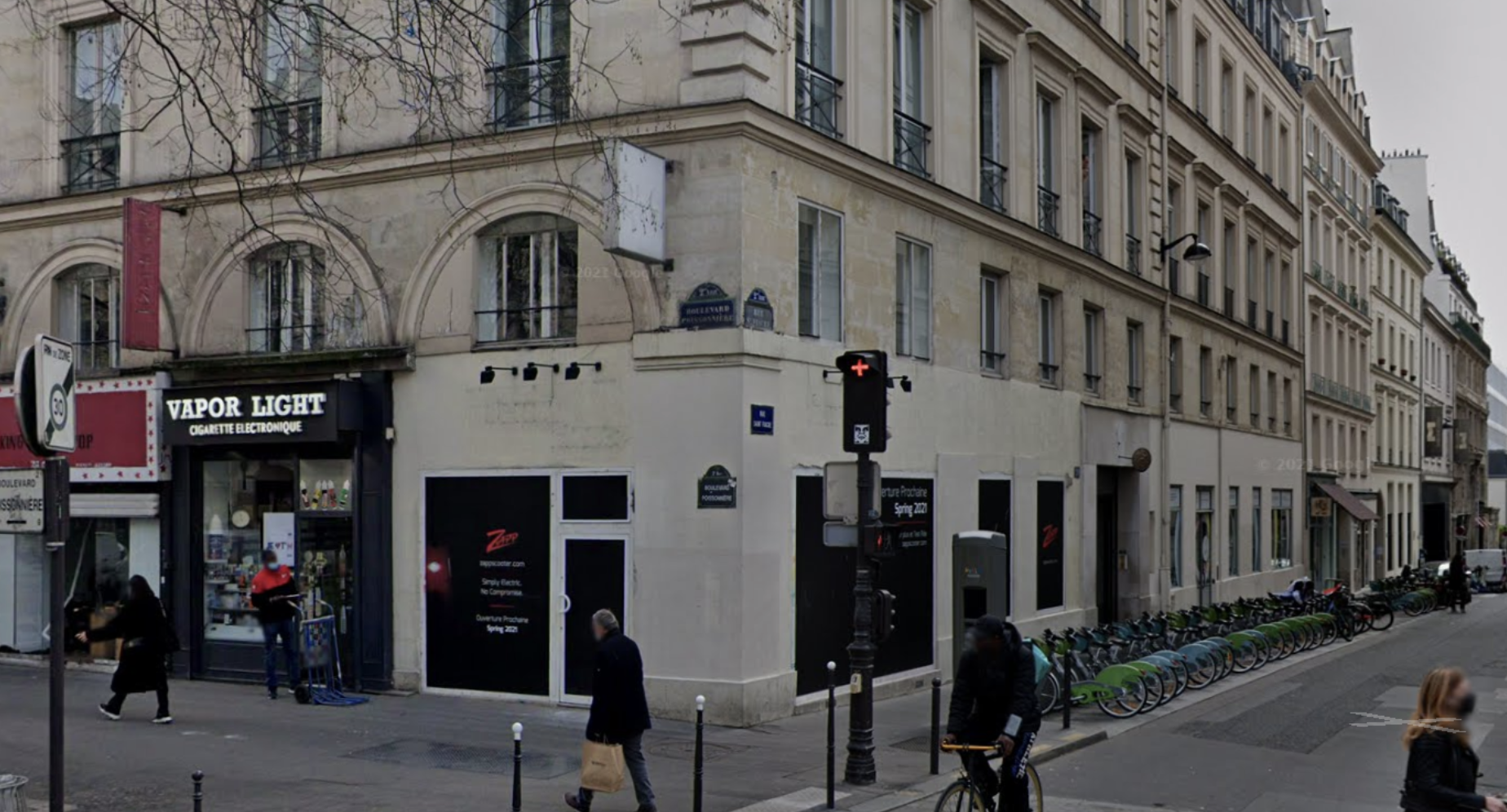 Paris 2 : 55 m² pour 900 €/m²/an