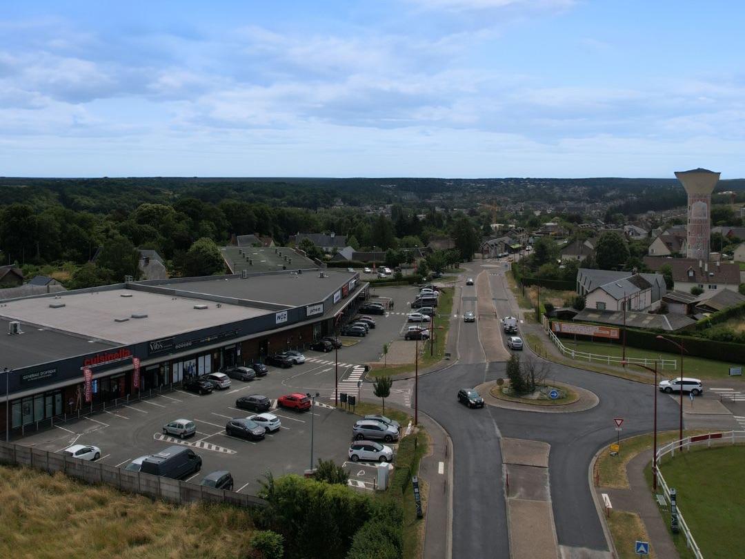 Groupe Foncière des Parcs : 2 850 m² à Menneval (27) pour 5 M€