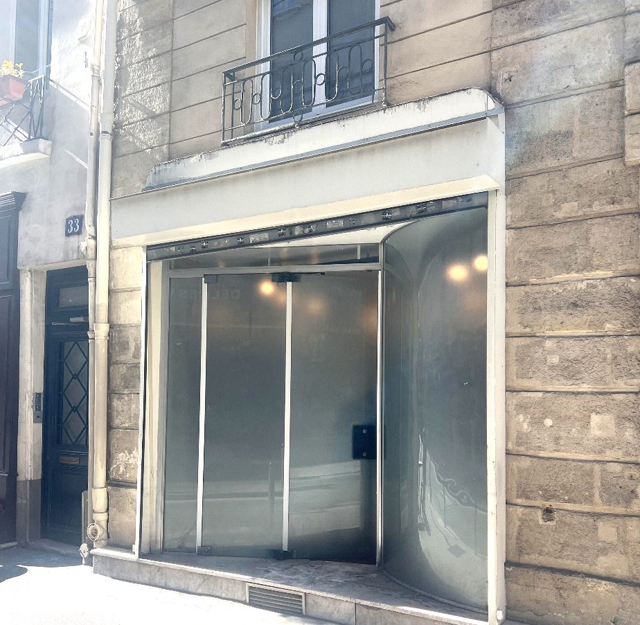 Paris 1 : 25 m² pour 36 000 €/an