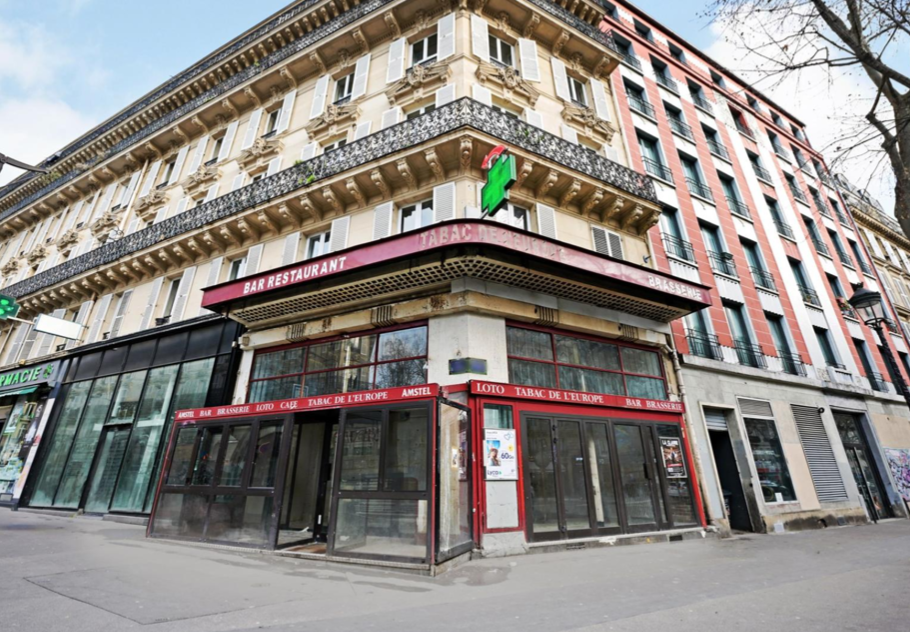 Paris 10 : 198 m² pour 90 000 €/an