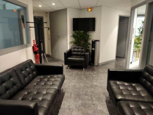 Lyon (69) : 170 m² pour 196 €/m²/an