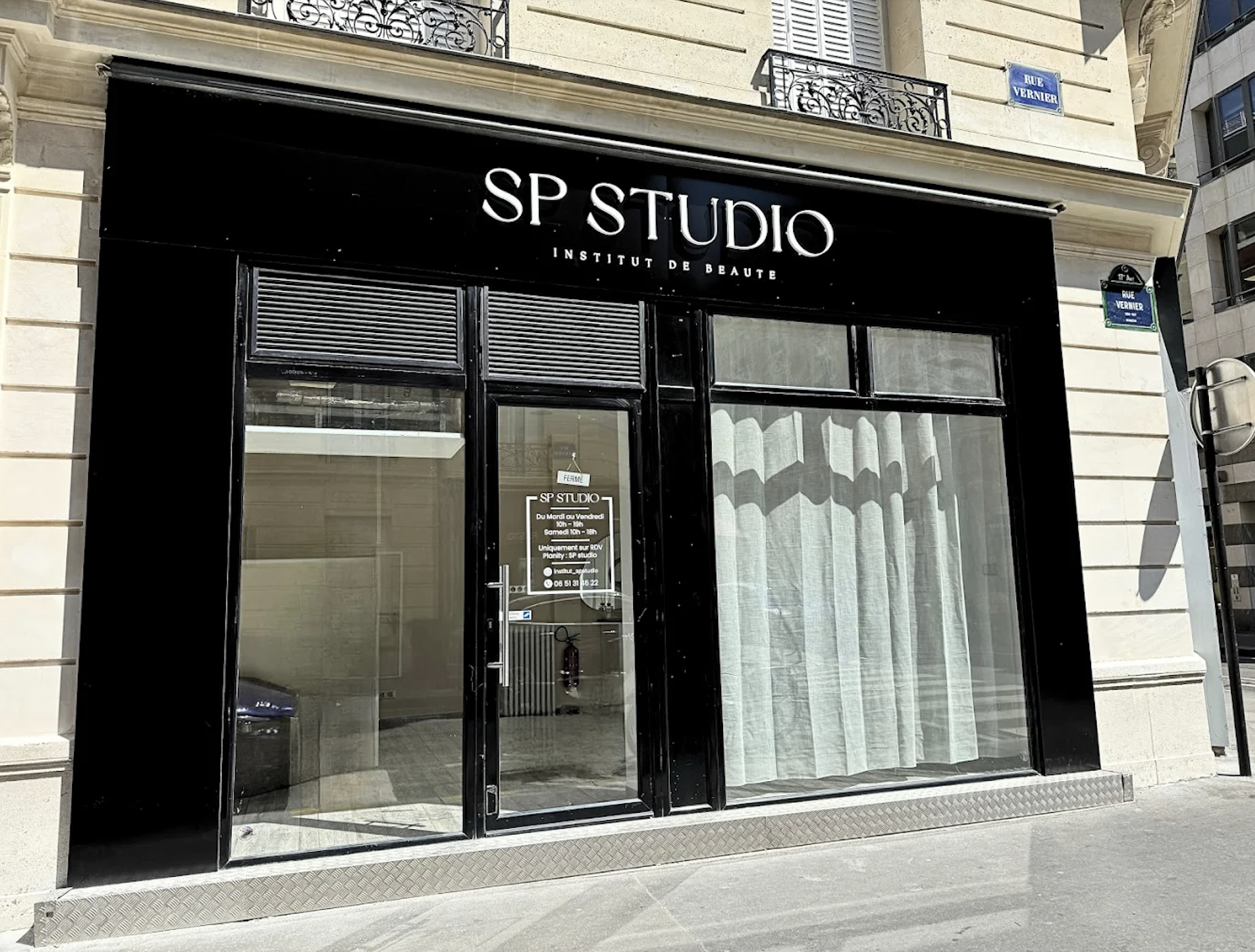 Paris 17 : 32 m² pour 600 €/m²/an