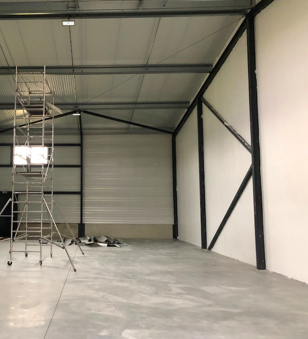 Sainte-Maxime (83) : 123 m² pour 119 €/m²/an