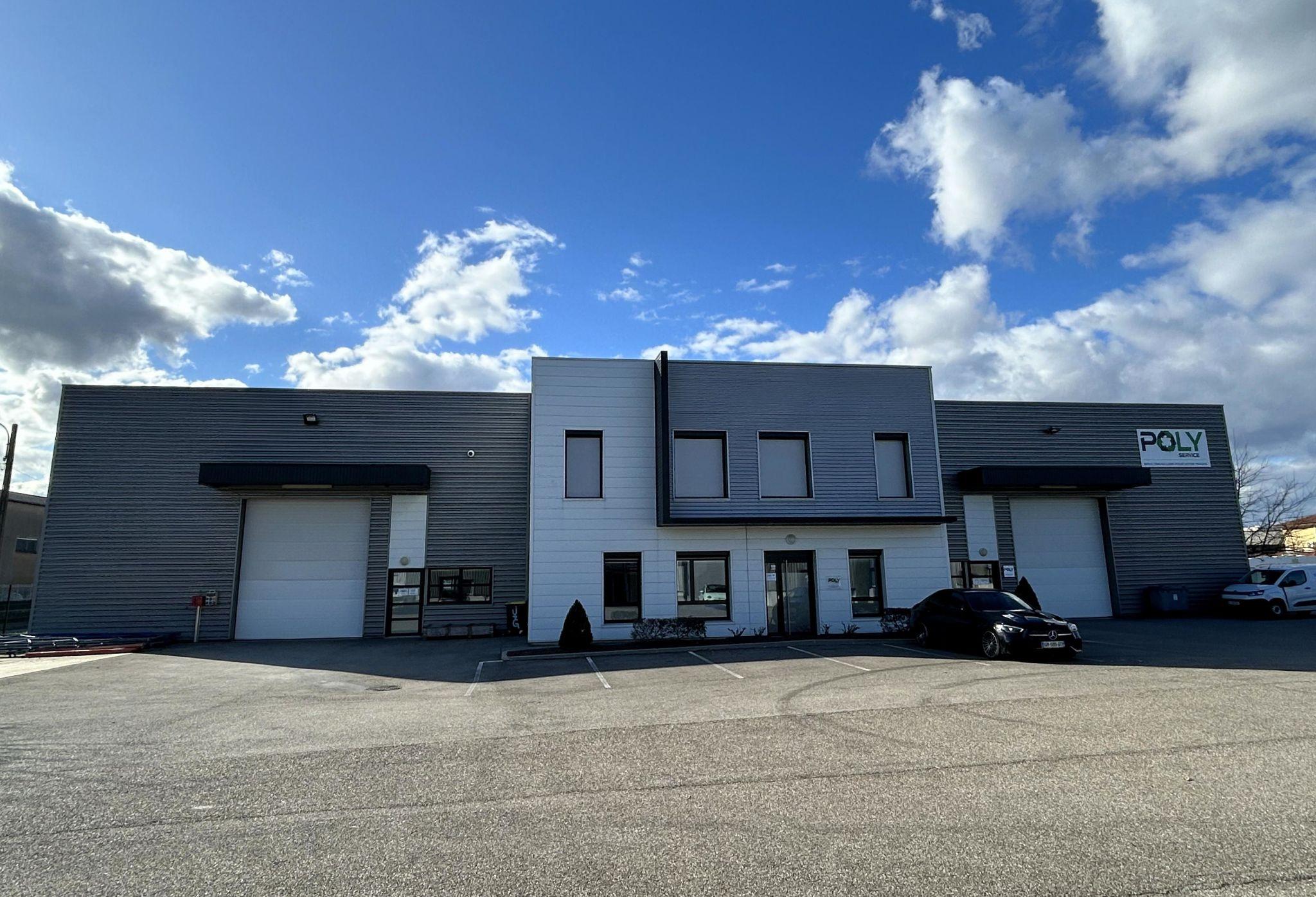 Roche Dubar : 3 815 m² Saint-Priest (69)