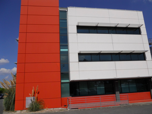 June REIM : 7 900 m² à Bruges (33)