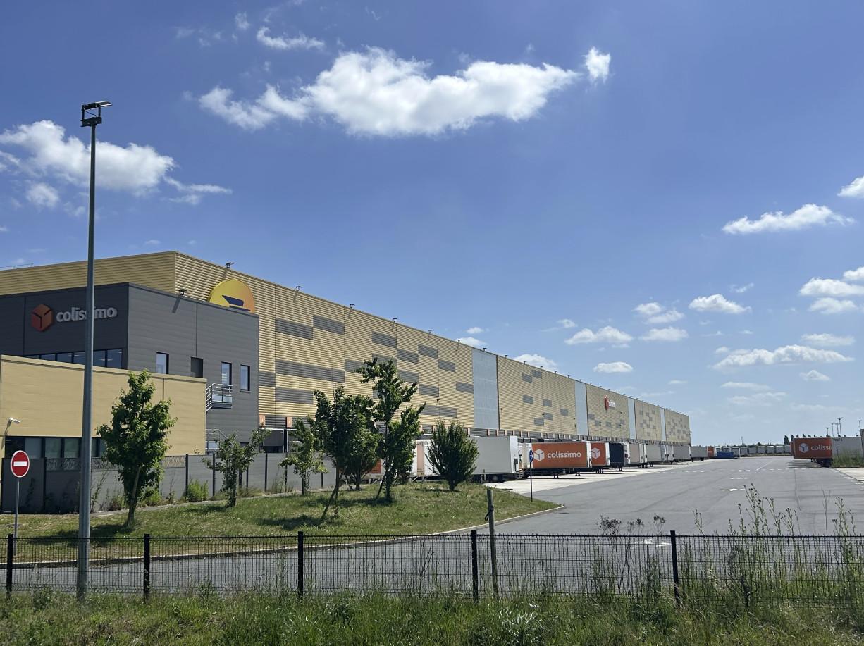 Invesco Real Estate : travaux de géothermie dans la messagerie Villaroche à Montereau-sur-le-Jard (77)