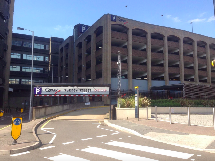 Iroko : parking Q-Park au Royaume-Uni