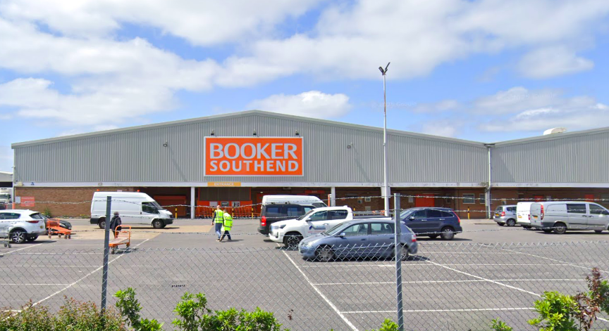 LondonMetric Property : deux entrepôts au Royaume-Uni