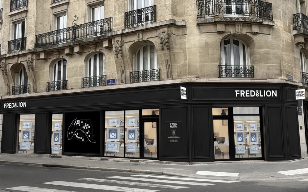 Paris 15 : 115 m² pour 400 €/m²/an