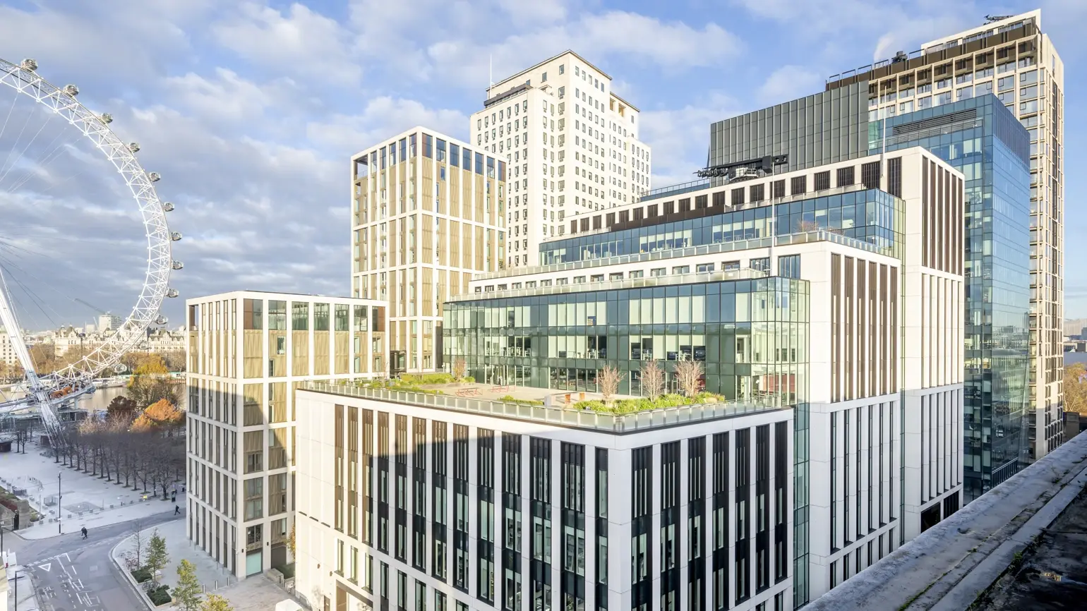 L&G : refinancement de "One and Two Southbank Place" pour 443 M€ à Londres