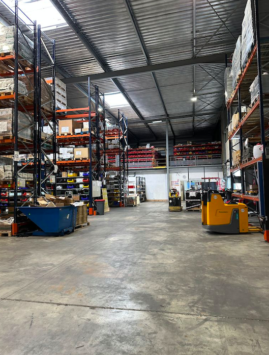 Mitry-Mory (77) : local d'activités de 2 950 m²