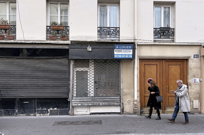 Paris 14 : local commercial de 18 m²