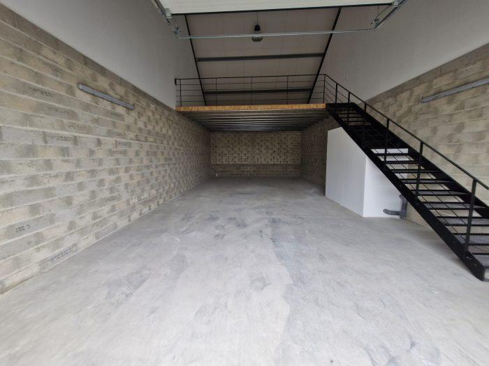 Annet-sur-Marne (77) : entrepôt de 150 m²